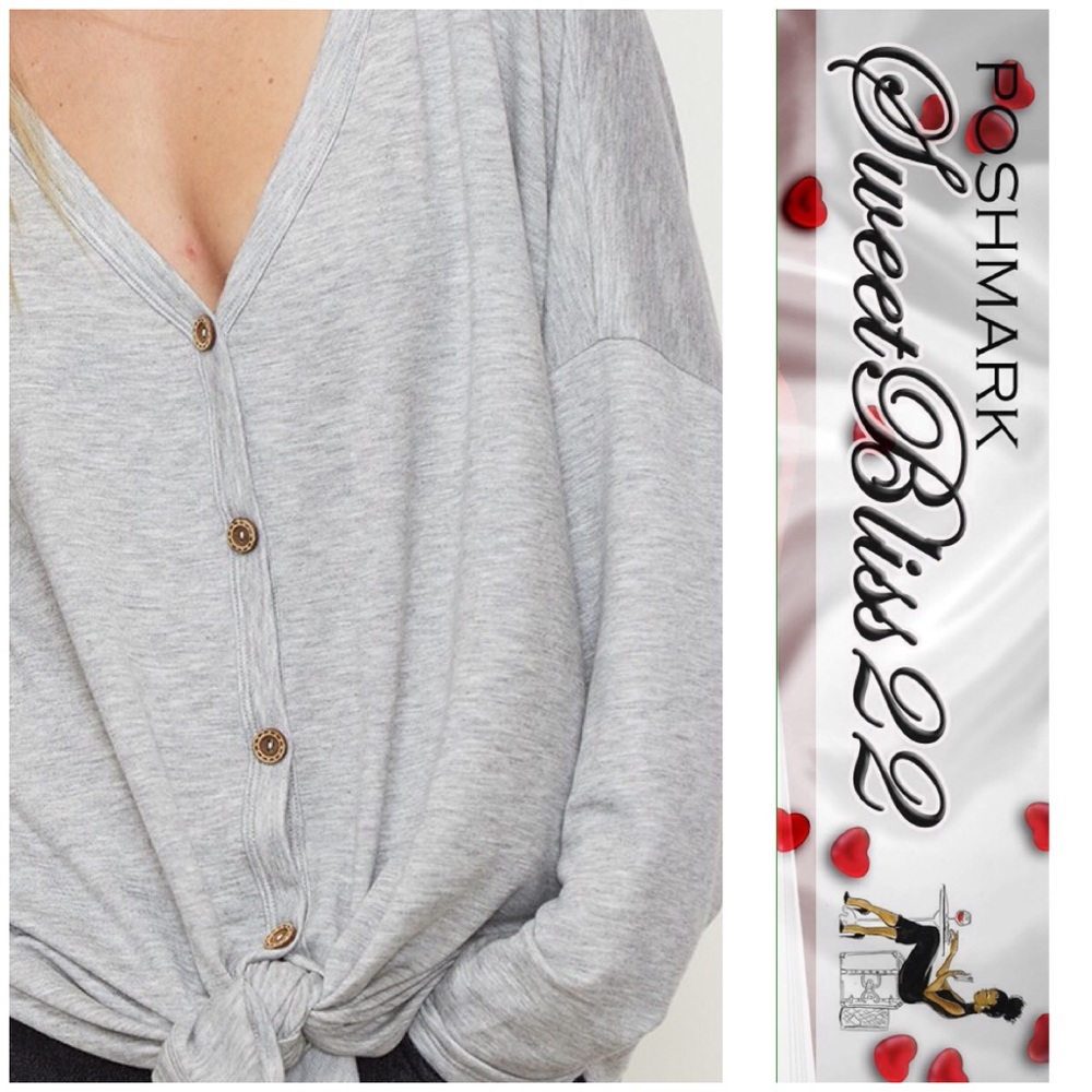 💥Grey Button Down Top💥 - Picture 4 of 4